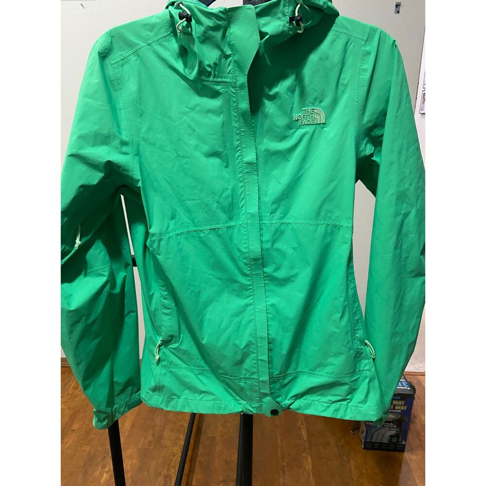 The North Face Women’s GORE-TEX Rain Jacket | Small